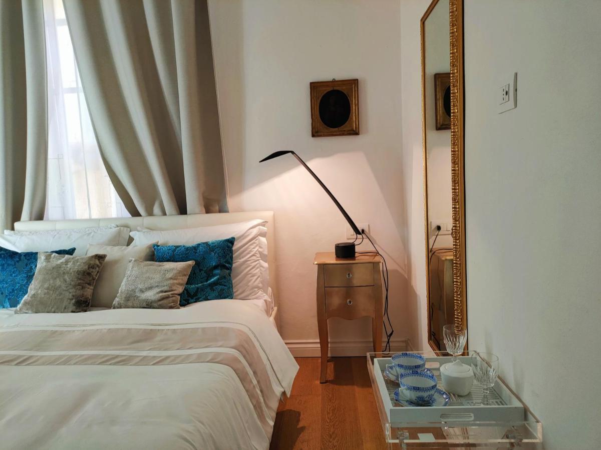 Piazza San Rocco Suite Art Verbania Eksteriør billede