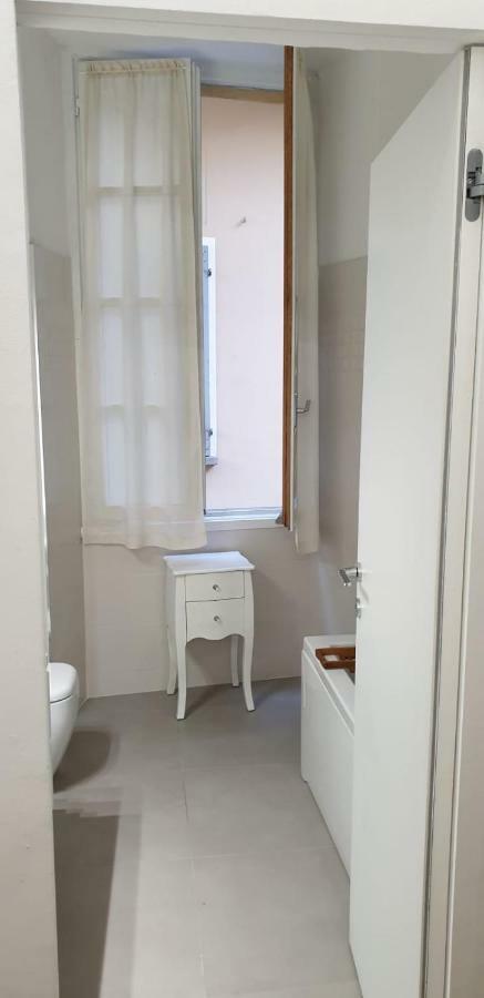 Piazza San Rocco Suite Art Verbania Eksteriør billede